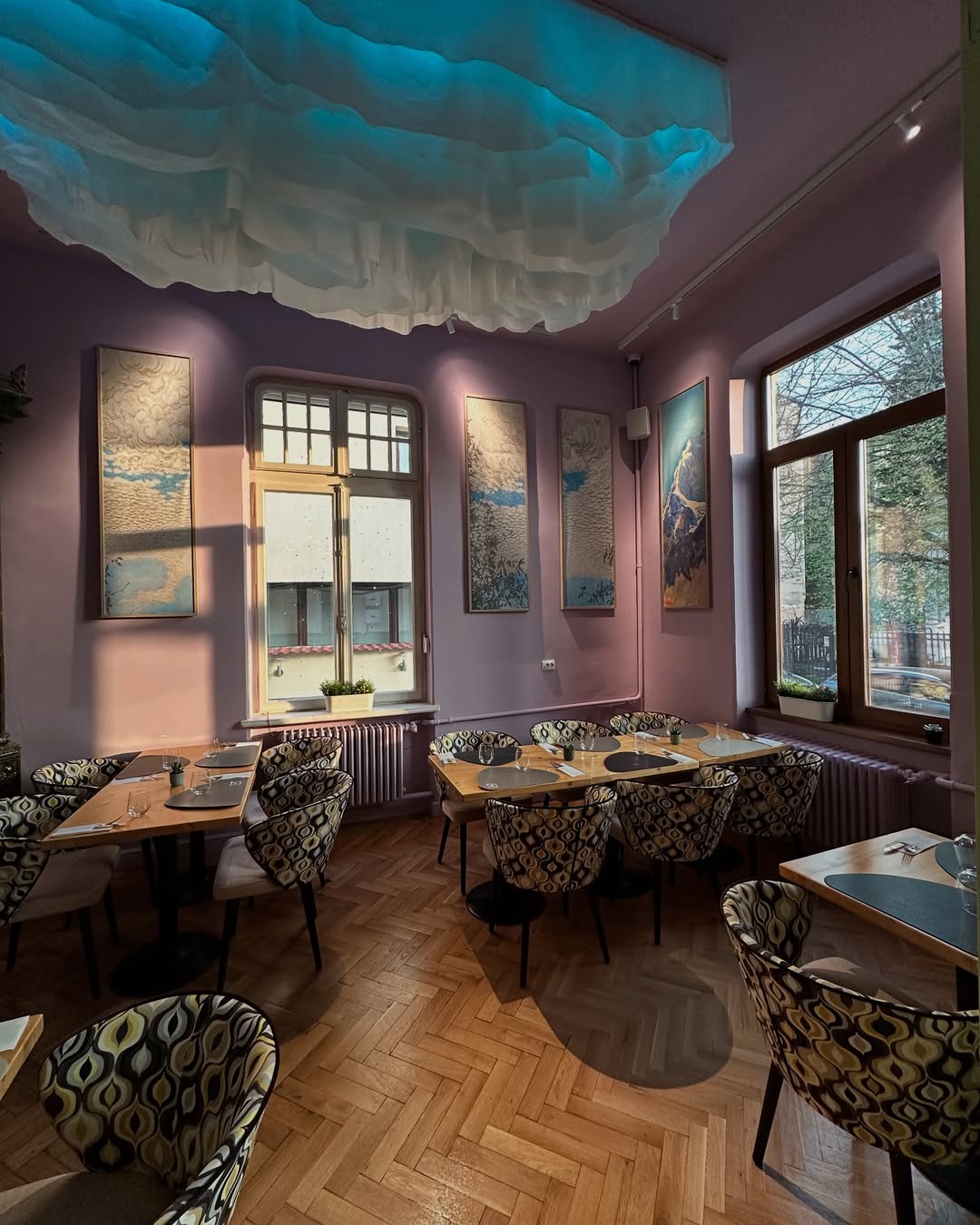 Grădina Povernei - Restaurant Victoriei, București